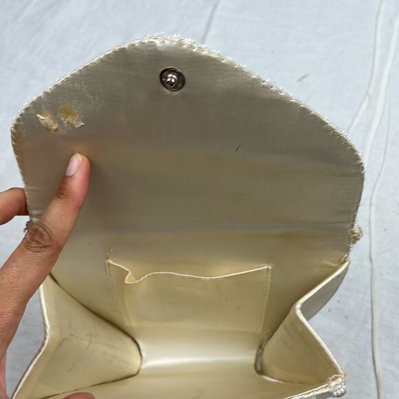 Cottage Core Sequin Beaded Formal Satin Handbag - Picture 3 of 4